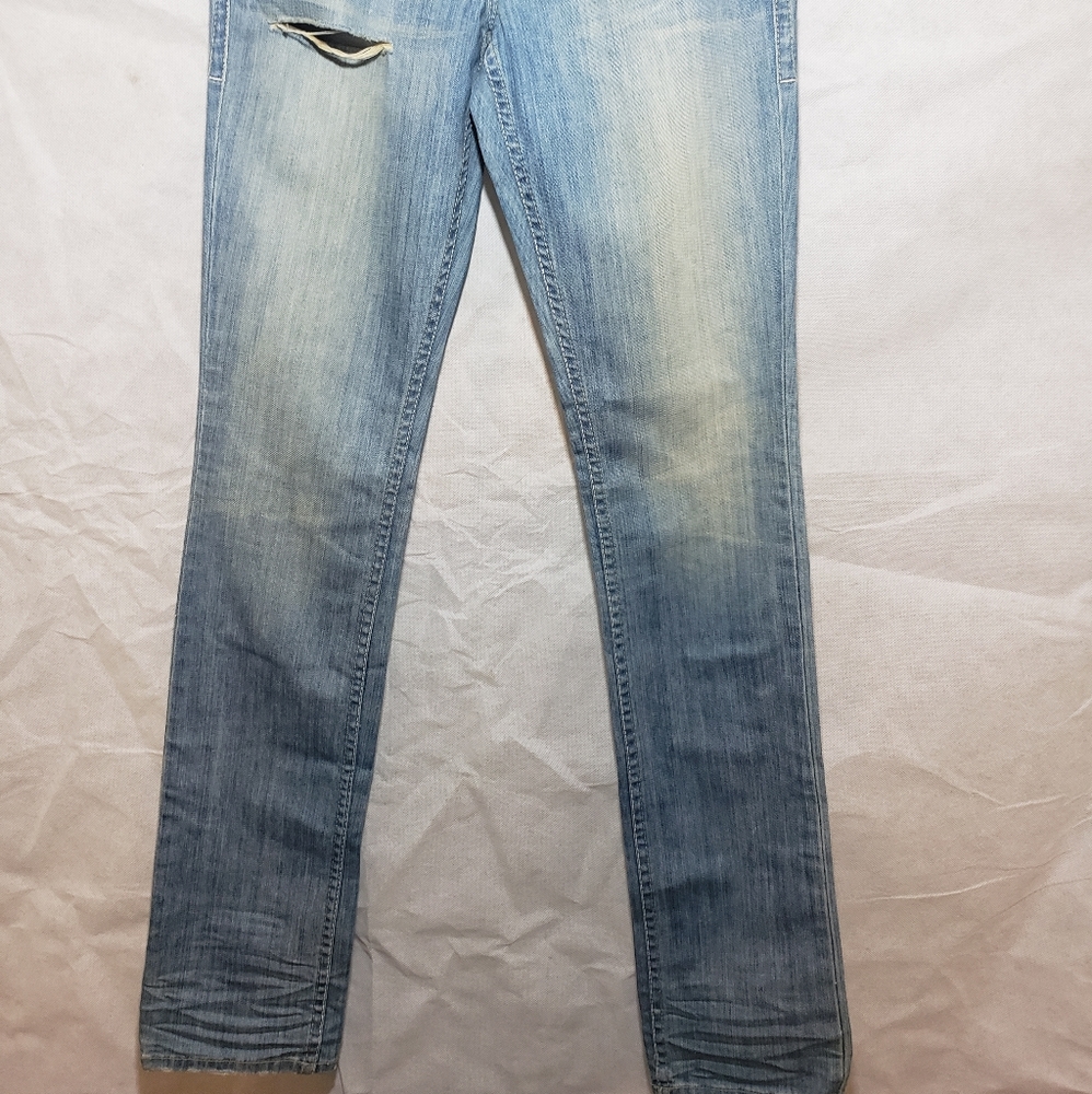 Jeans - Picture 2 of 3